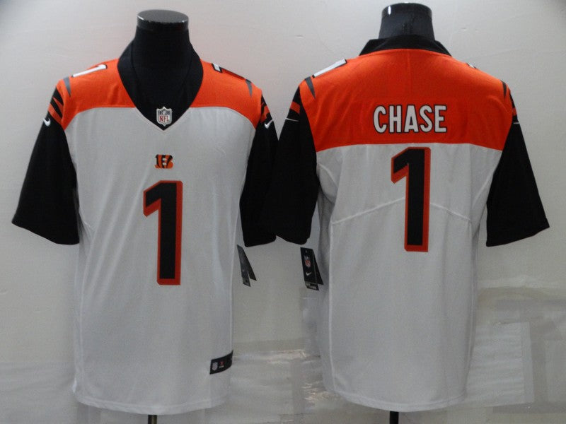 Men's Cincinnati Bengals Ja'Marr Chase #1 Orange/White Game Jersey1 football jersey product view 1