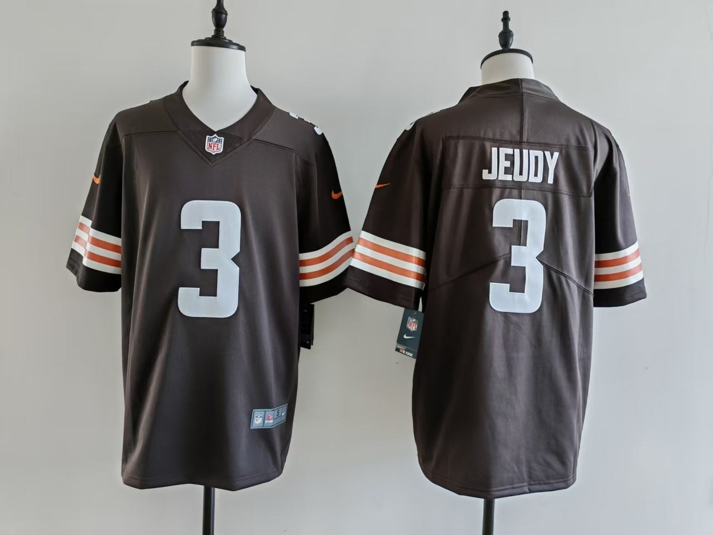 Men's Cleveland Browns Jerry Jeudy Jersey-Brown football jersey product view 1