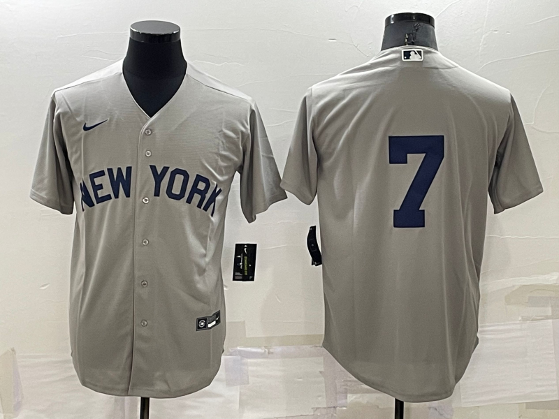 Men's New York Yankees Mickey Mantle #7 Gray Replica Player Name Jersey1 baseball jersey product view 1
