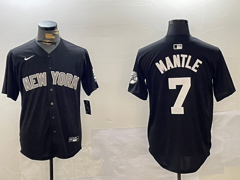Men's New York Yankees Mickey Mantle #7 Black Game Jersey1 baseball jersey product view 1