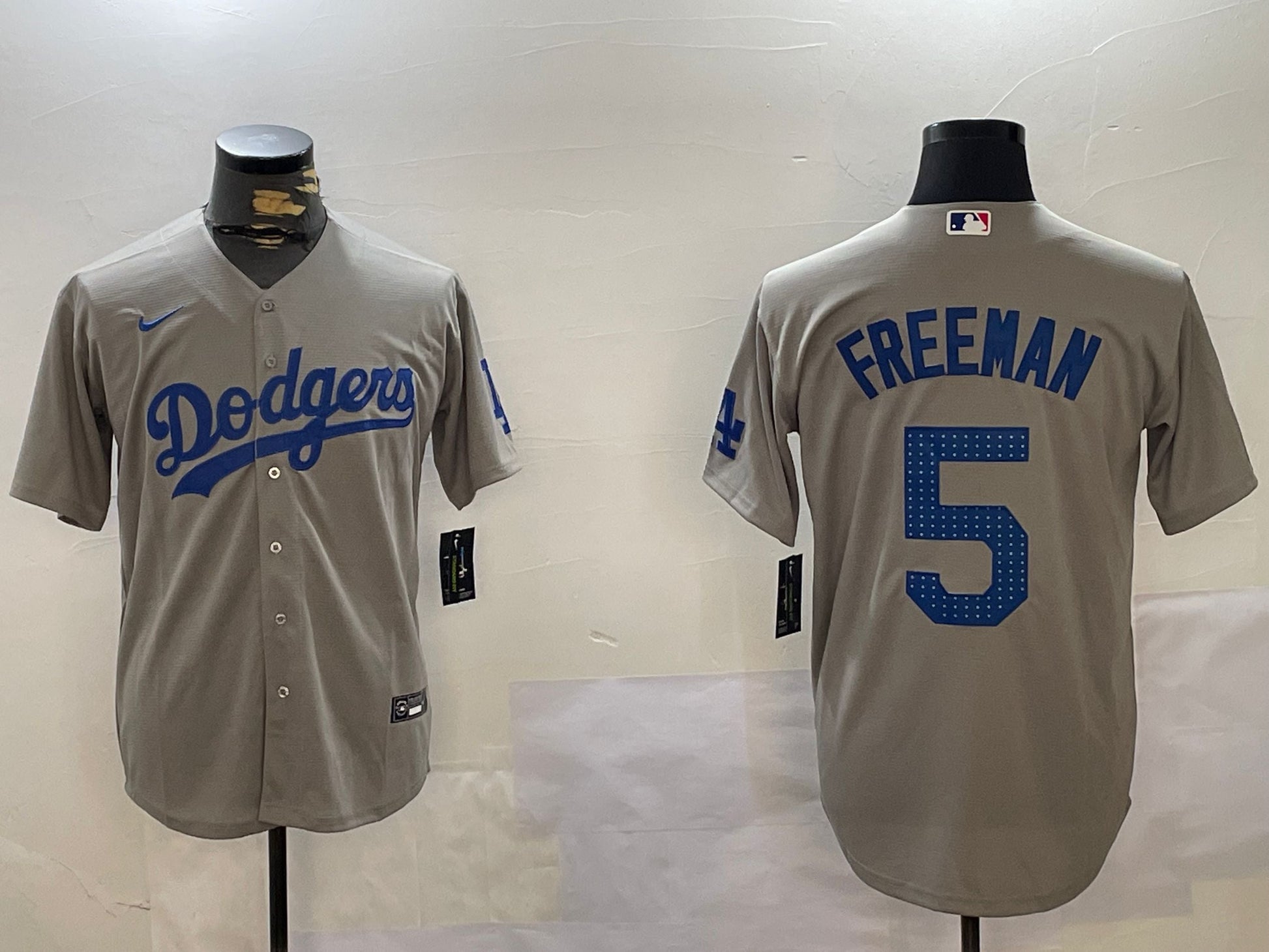 Men's Los Angeles Dodgers Freddie Freeman #5 Gray Player Game Jersey1 baseball jersey product view 1