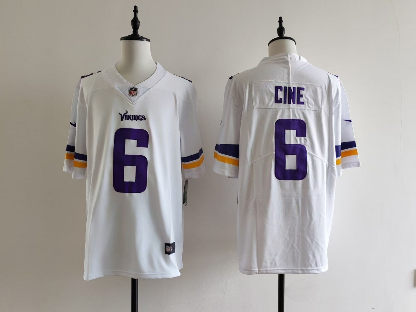 Men's Minnesota Vikings Lewis Cine Nike Jersey - White#6 football jersey product view 1