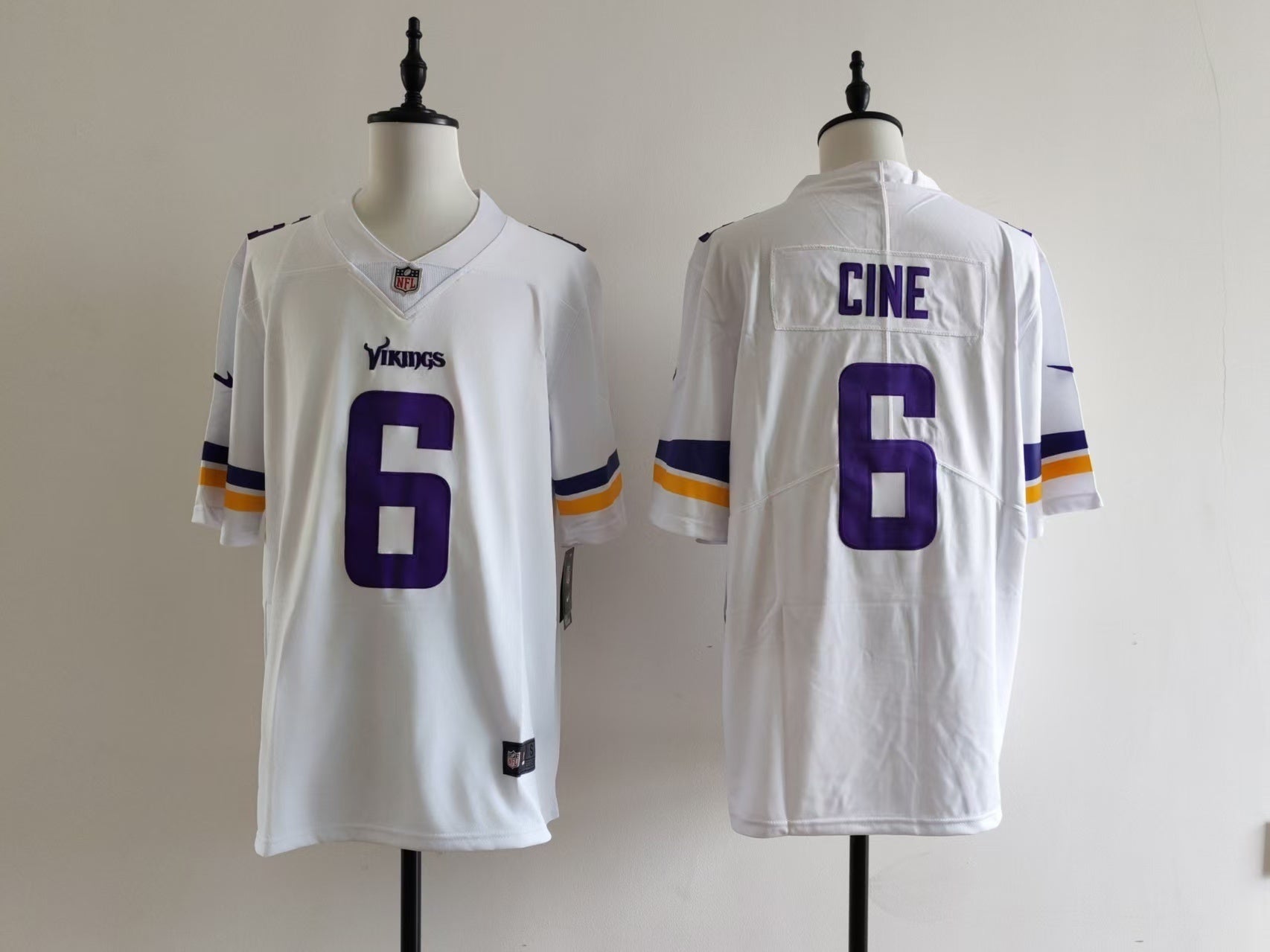 Men's Minnesota Vikings Lewis Cine Nike Jersey - White#6 football jersey product view 1