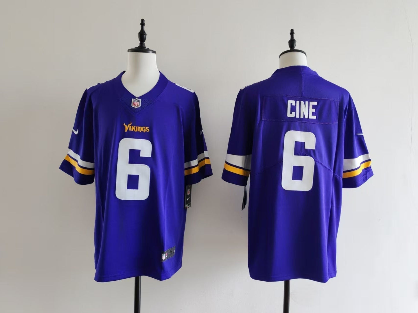 Men's Minnesota Vikings Lewis Cine Nike Jersey - Purple#6 football jersey product view 1