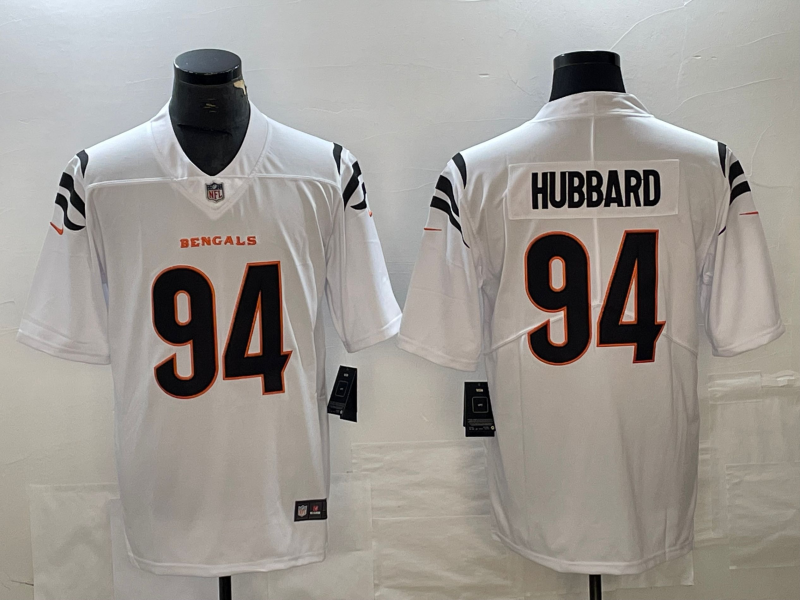 Men's Cincinnati Bengals Sam Hubbard #94 White Game Player Jersey1 football jersey product view 1