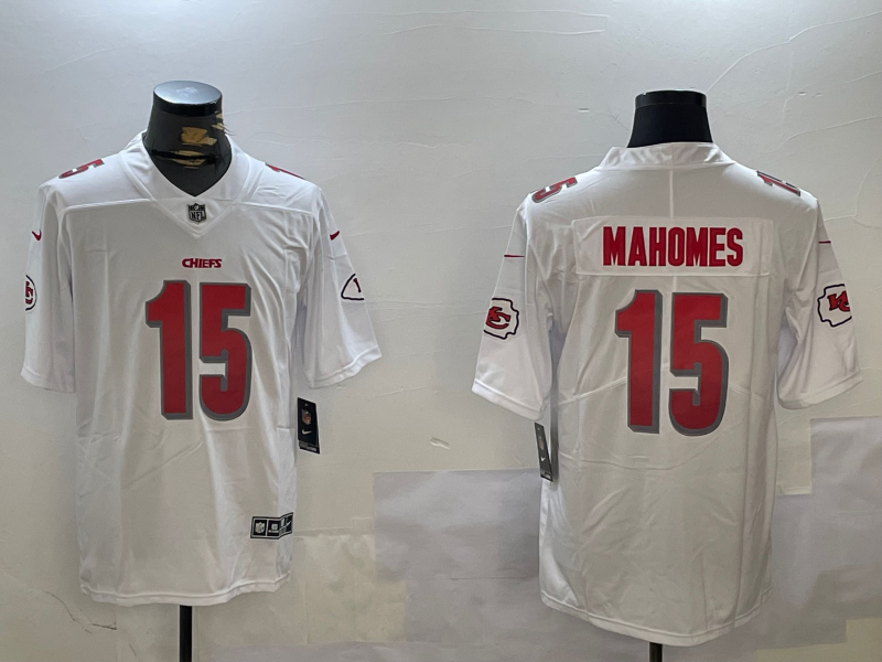 Men's Kansas City Chiefs Patrick Mahomes #15 White Team Game Jersey1 football jersey product view 1
